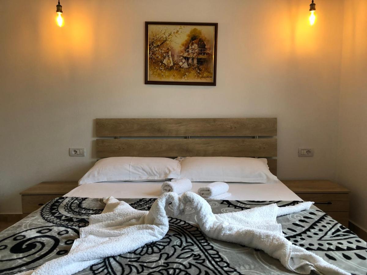 Hotel Apostoli Përmet 외부 사진