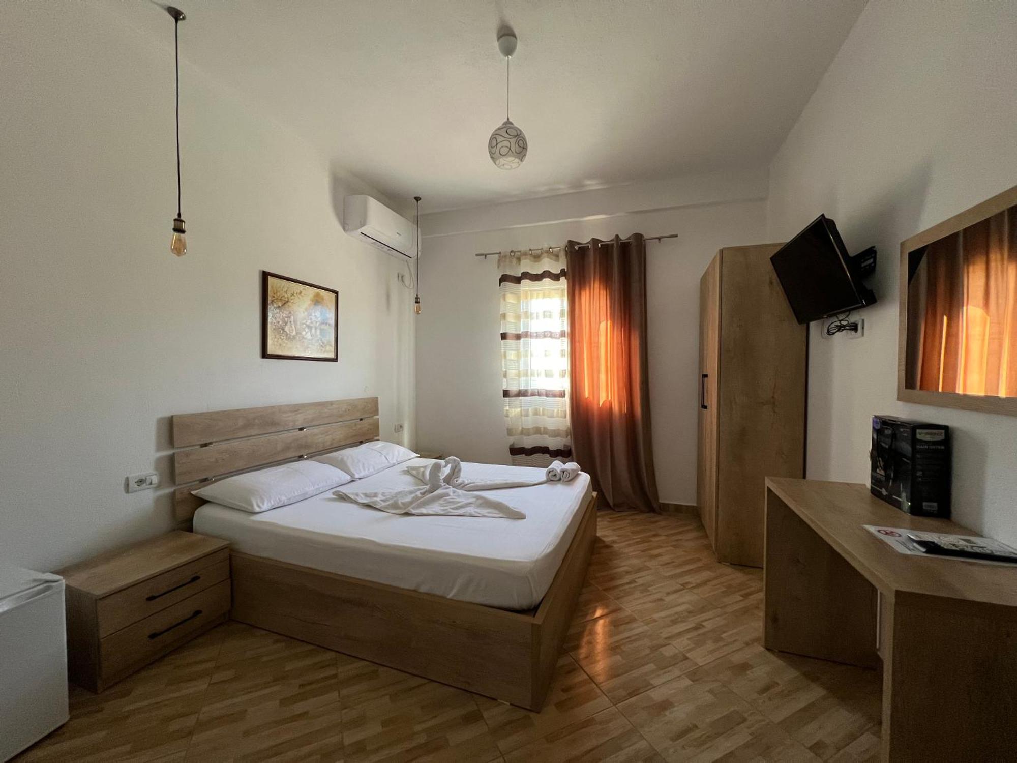 Hotel Apostoli Përmet 외부 사진