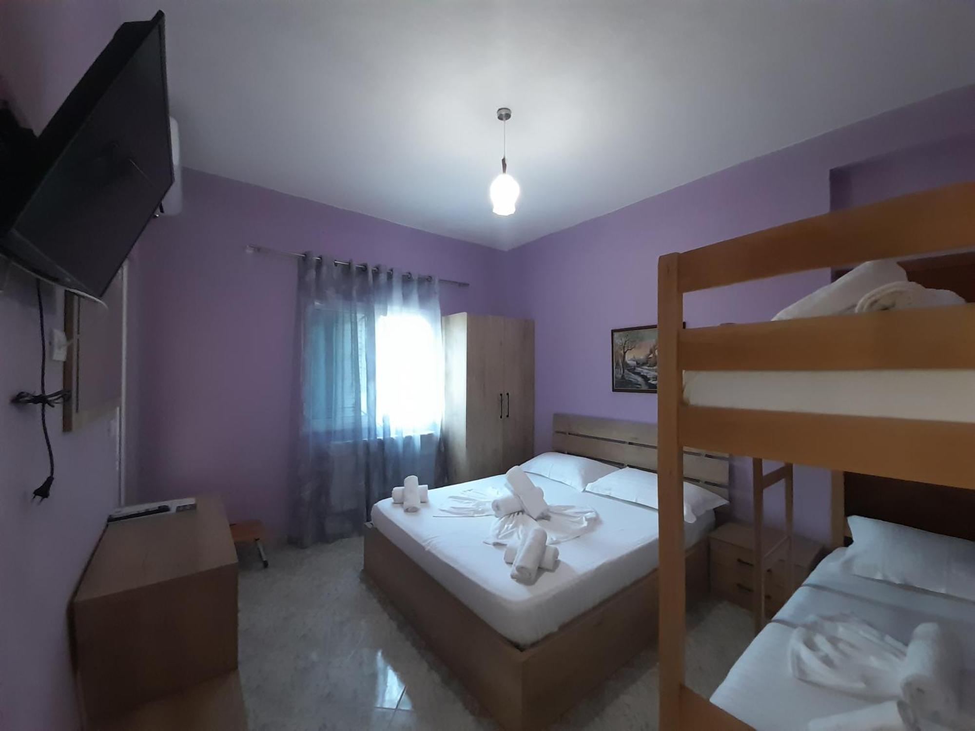 Hotel Apostoli Përmet 객실 사진