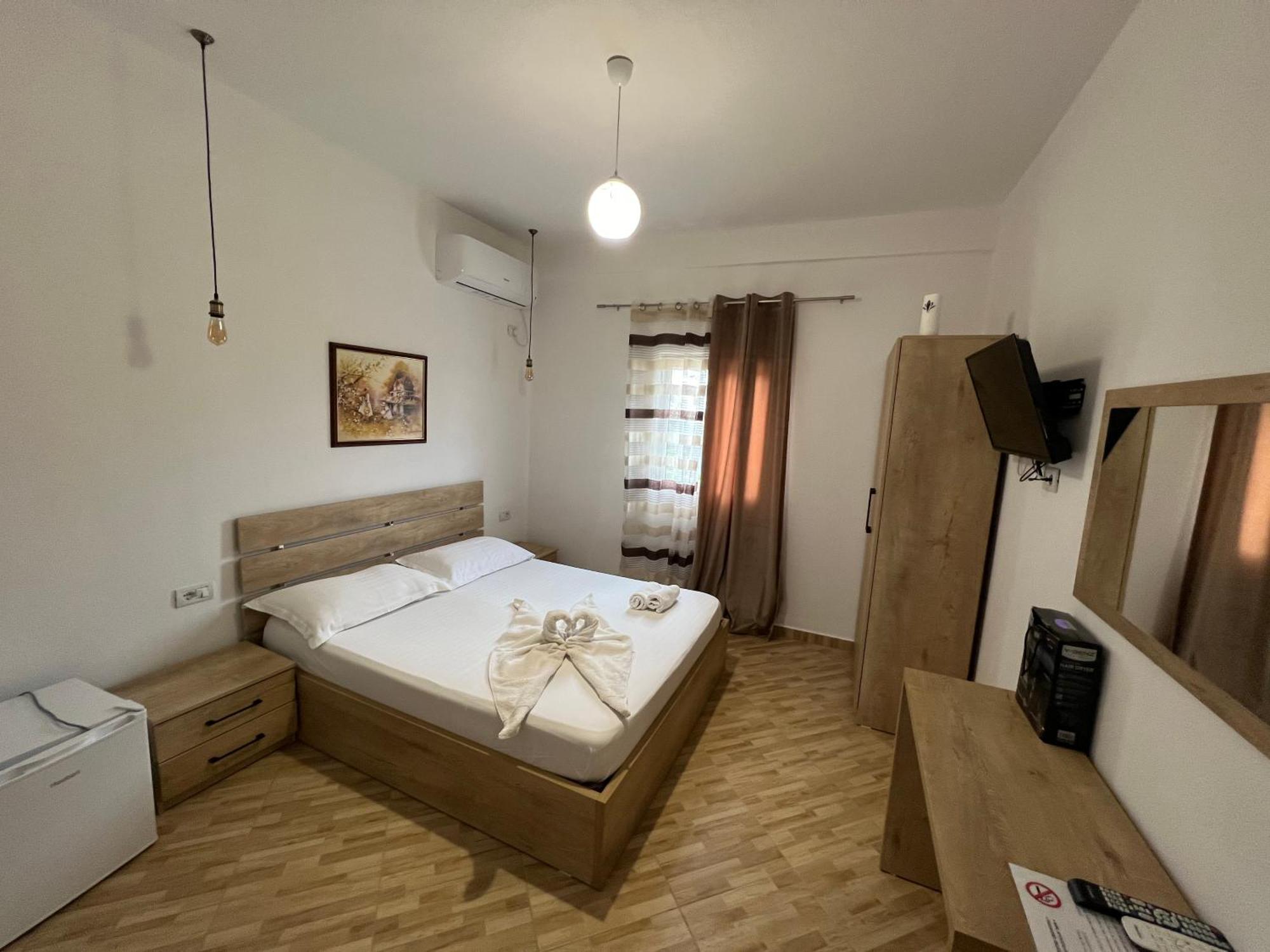 Hotel Apostoli Përmet 외부 사진