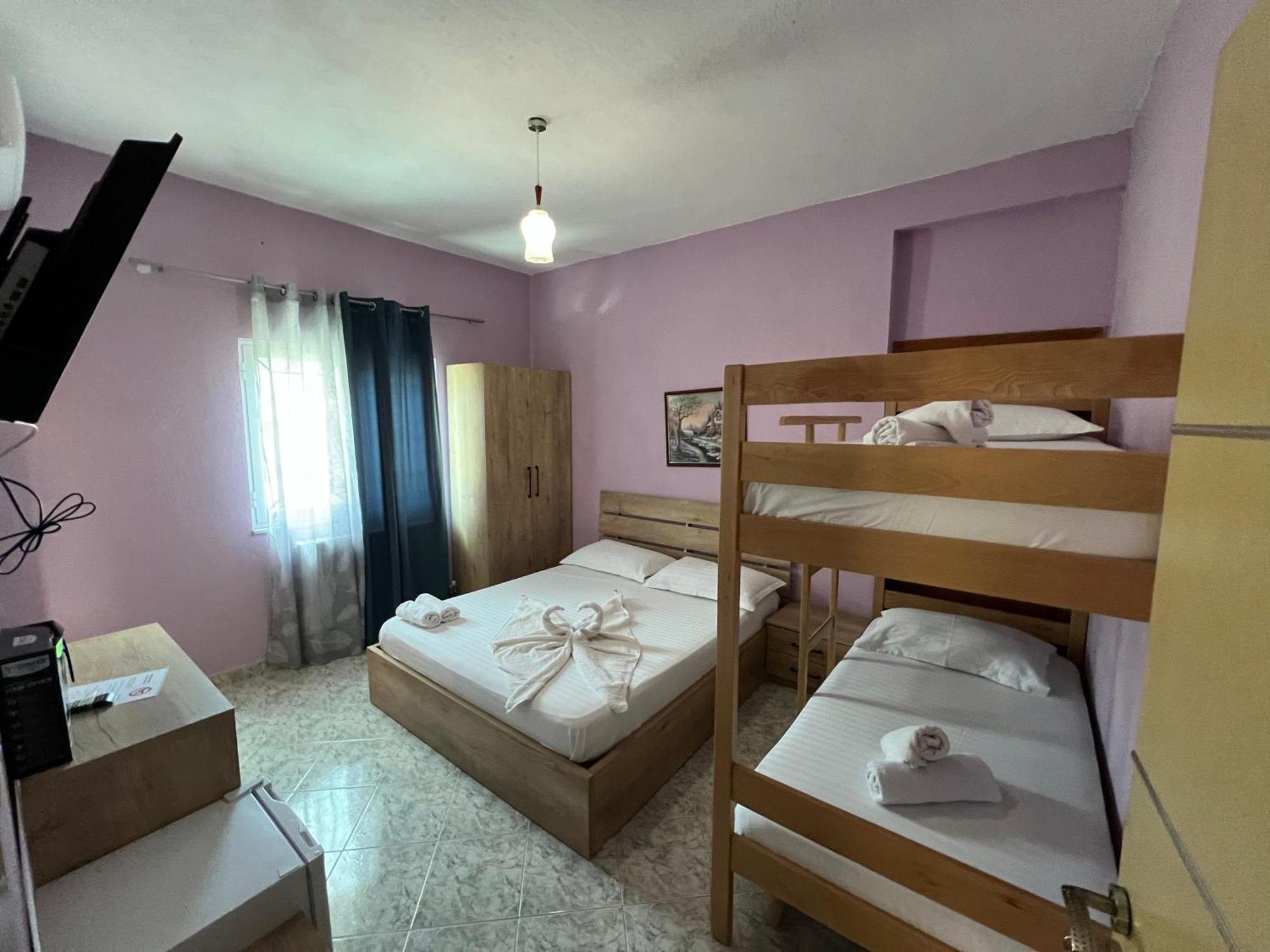 Hotel Apostoli Përmet 외부 사진